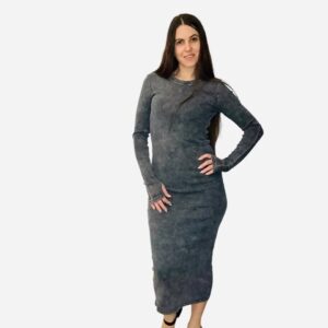Dopasowana sukienka maxi z długim rękawem — Grafitowa Acid Wash — Prążek