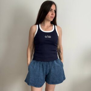 Bawełniany top / koszulka na ramiączkach w prążki z kontrastową lamówką — One Size (granatowy)
