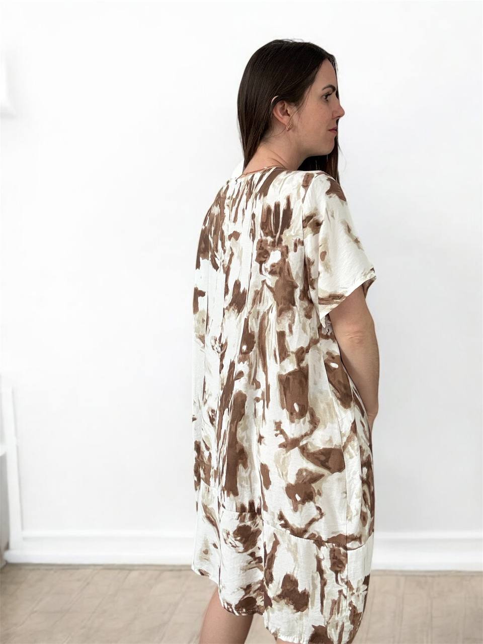 Letnia sukienka oversize z 100% wiskozy we wzory - Зображення 4